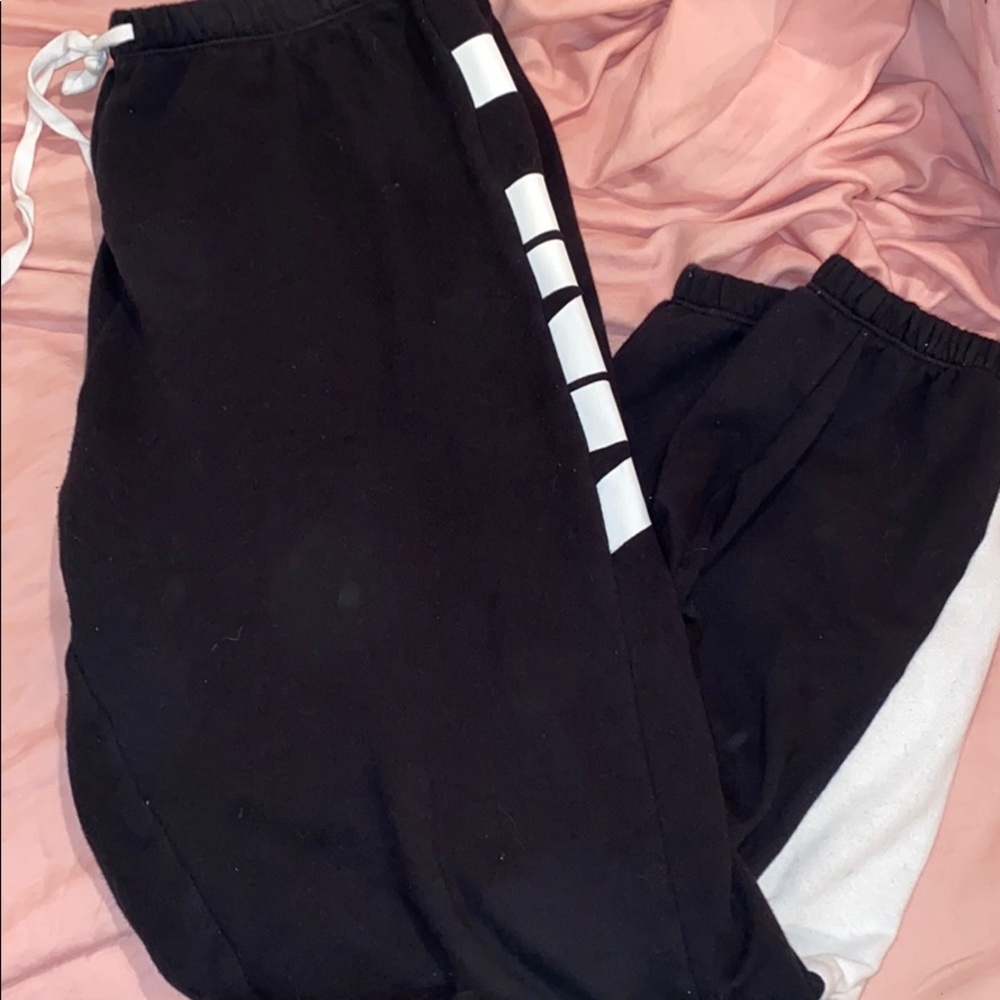 VS sweatpants / joggers